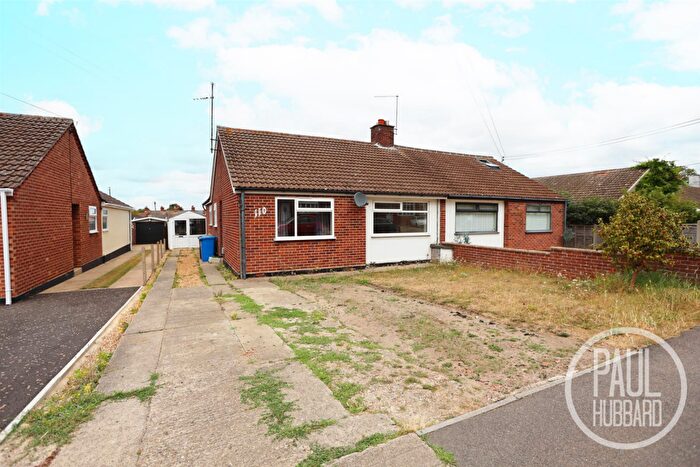 3 Bedroom Semi-Detached Bungalow For Sale In Dell Road, Lowestoft, Suffolk, NR33