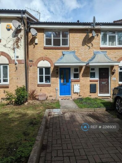 2 Bedroom Terraced House To Rent In Pennington Way, London, SE12