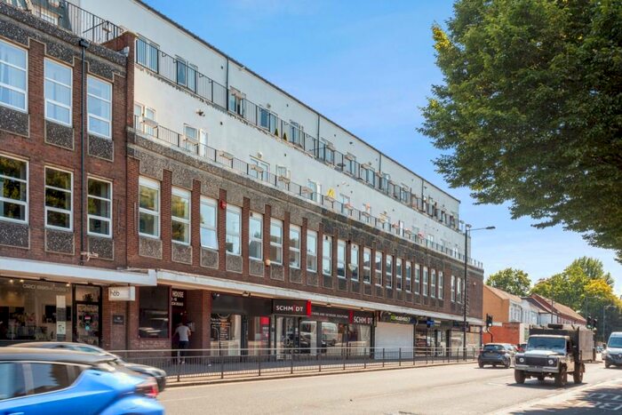 2 Bedroom Flat To Rent In Church Road Stanmore, HA7