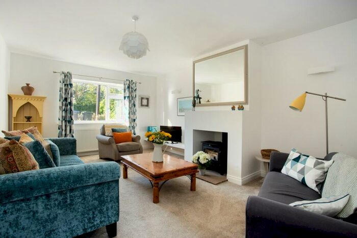 4 Bedroom Detached House To Rent In Elley Green Neston, SN13