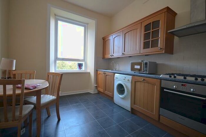 4 Bedroom Flat To Rent In Sciennes Road Sciennes, EH9