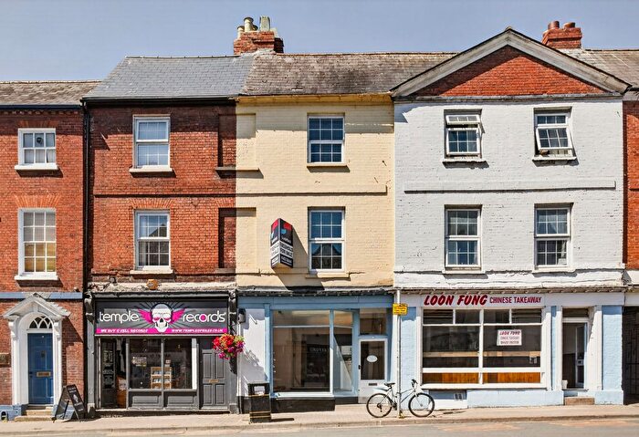 2 Bedroom Property For Sale In Bridge Street, Hereford, HR4