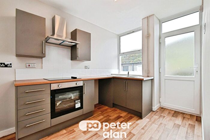 3 Bedroom Property To Rent In Brynmair Road, Aberdare, CF44