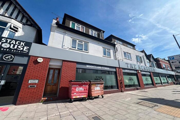 2 Bedroom Flat To Rent In London Road, Westcliff On Sea, SS0