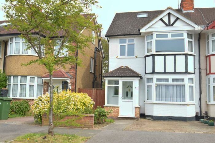 4 Bedroom End Of Terrace House To Rent In Durley Avenue, Pinner, HA5