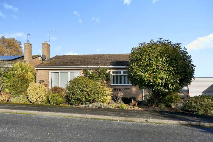 3 Bedroom Bungalow For Sale In St. Edwins Close, High Coniscliffe, Darlington, DL2