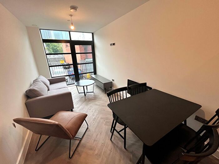 2 Bedroom Property To Rent In Gunsmith House, Birmingham, B4