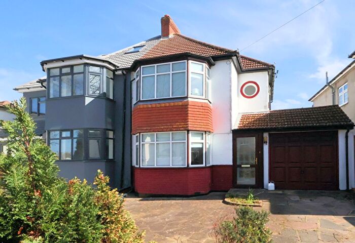 3 Bedroom Semi-Detached House For Sale In Lime Tree Walk, West Wickham, BR4