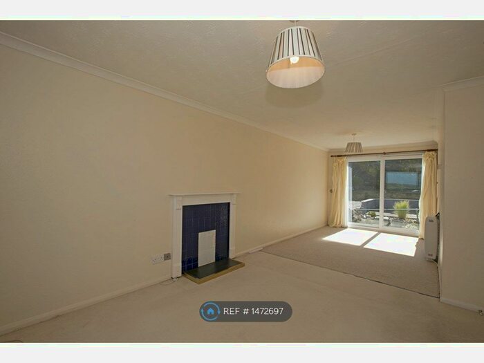 3 Bedroom Bungalow To Rent In Carey Park, Helston, TR13