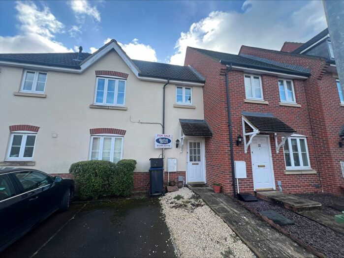 2 Bedroom Flat To Rent In King Edward Close, Calne, SN11