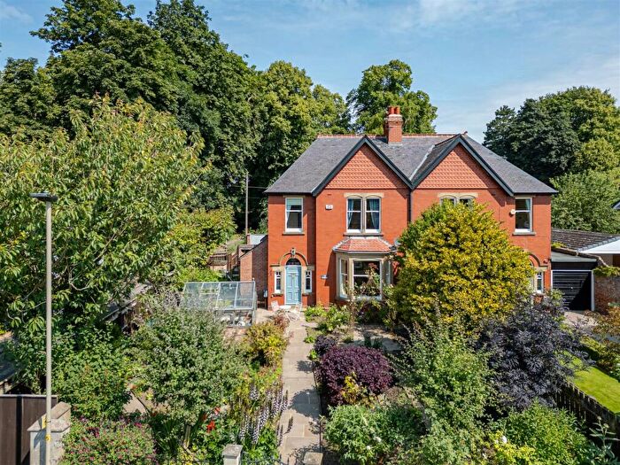 4 Bedroom House For Sale In South Parade, Croft On Tees, DL2