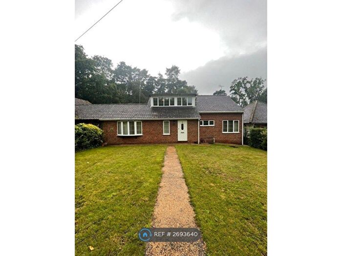 4 Bedroom Semi Detached House To Rent In Old Wokingham Road, Crowthorne, RG45