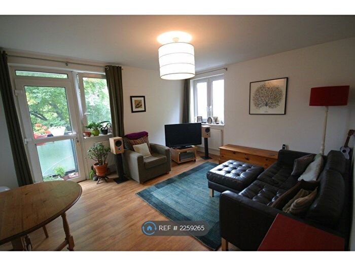 1 Bedroom Flat To Rent In Comber Grove, London, SE5