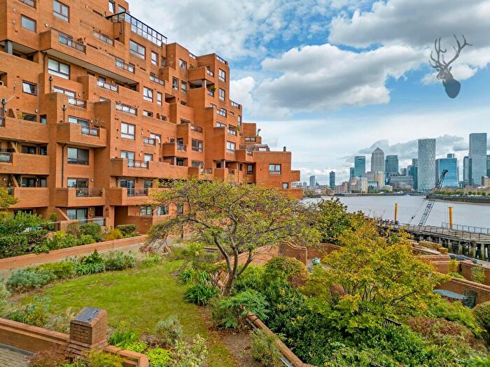 3 Bedroom Apartment To Rent In The Highway, Wapping, E1W