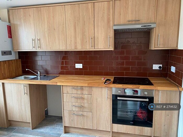 2 Bedroom Flat To Rent In Penn Hill Avenue, Poole, BH14