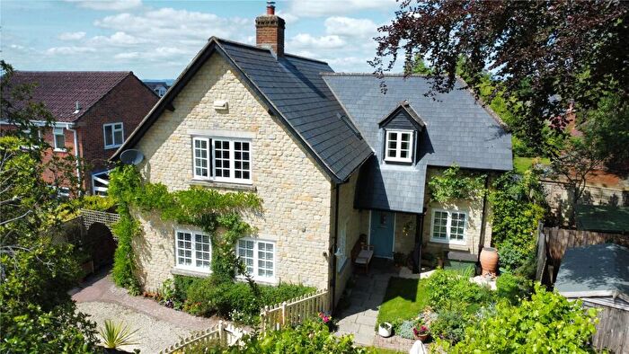 4 Bedroom Detached House For Sale In The Knapp, Shaftesbury, Dorset, SP7