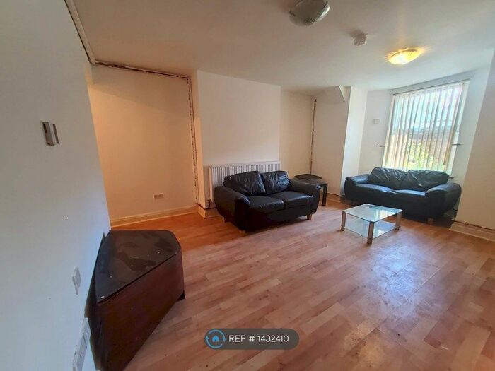 1 Bedroom Flat To Rent In Bank Road, Bootle, L20