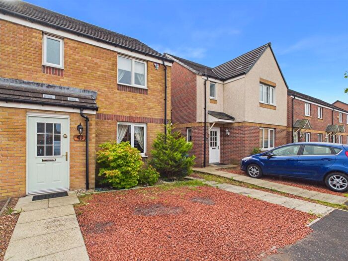 3 Bedroom Semi Detached House For Sale In Hillhead Crescent, Paisley, PA3