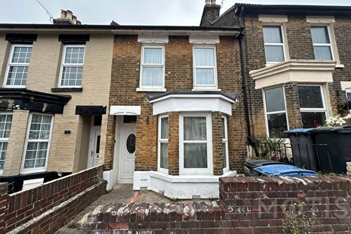 2 Bedroom Terraced House To Rent In North Street, Dover, CT17