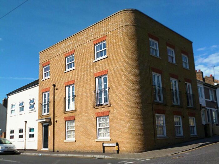 1 Bedroom Flat To Rent In Iris House, Skinner Street, Gillingham, ME7