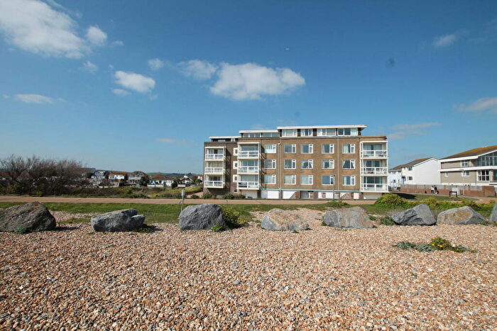2 Bedroom Flat For Sale In West Beach, Shoreham By Sea, BN43