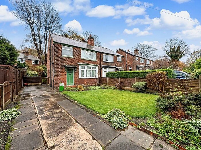 3 Bedroom Semi Detached House For Sale In Ostrich Lane, Prestwich, M25