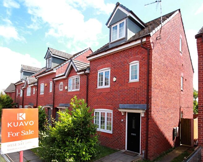 3 Bedroom End Of Terrace House For Sale In Bracken Walk, Liverpool, L32