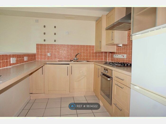 1 Bedroom Flat To Rent In Chapel Road, Southampton, SO14