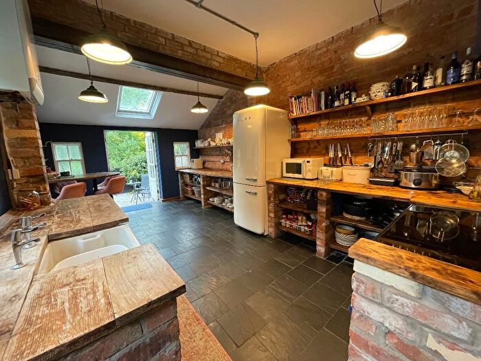 5 Bedroom Terraced House For Sale In Westbourne Avenue, Hull, HU5