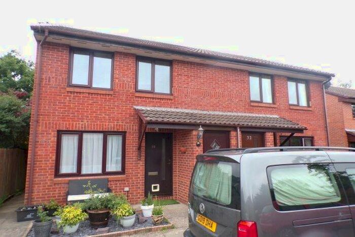 1 Bedroom Flat To Rent In Alder Hill Drive, Southampton, SO40