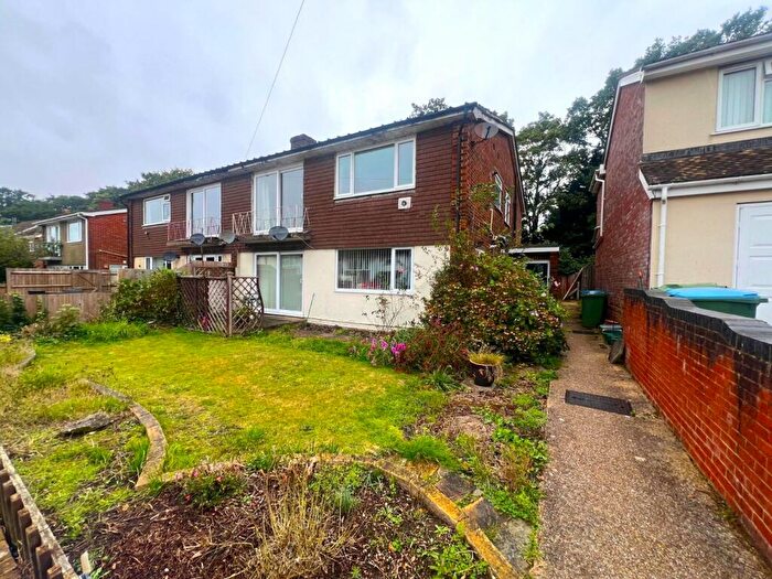 3 Bedroom Maisonette To Rent In Moorlands Crescent, Southampton, Hampshire, SO18