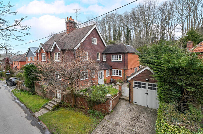 5 Bedroom Semi-Detached House For Sale In Pockford Road, Chiddingfold, Godalming, Surrey, GU8