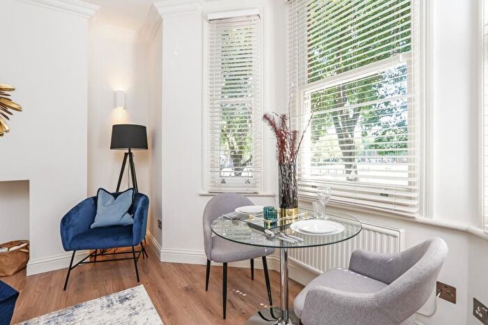 Studio To Rent In Vincent Square, London, SW1P