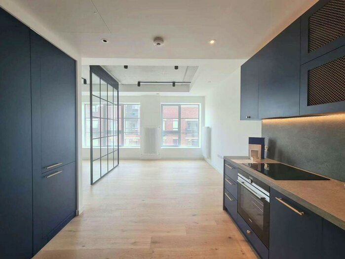 Flat To Rent In Douglass Tower, Goodluck Hope Walk -, P18