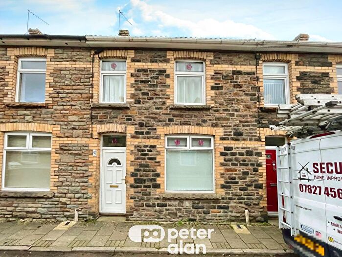 2 Bedroom Property To Rent In Bright Street, Cross Keys, Newport, NP11