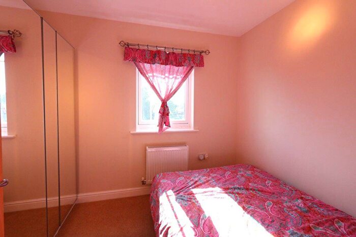 2 Bedroom Apartment To Rent In Chorlton Road, Manchester, M15