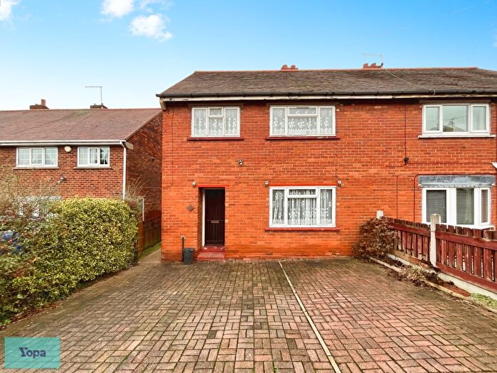 3 Bedroom Semi Detached House For Sale In Worthing Crescent, Conisbrough, Doncaster, DN12