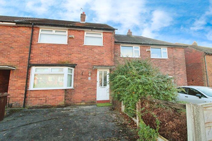 Detached House To Rent In Carr Avenue, Prestwich, Manchester, M25