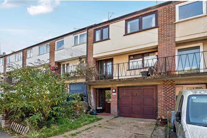 3 Bedroom Town House For Sale In Chesham, Buckinghamshire, HP5