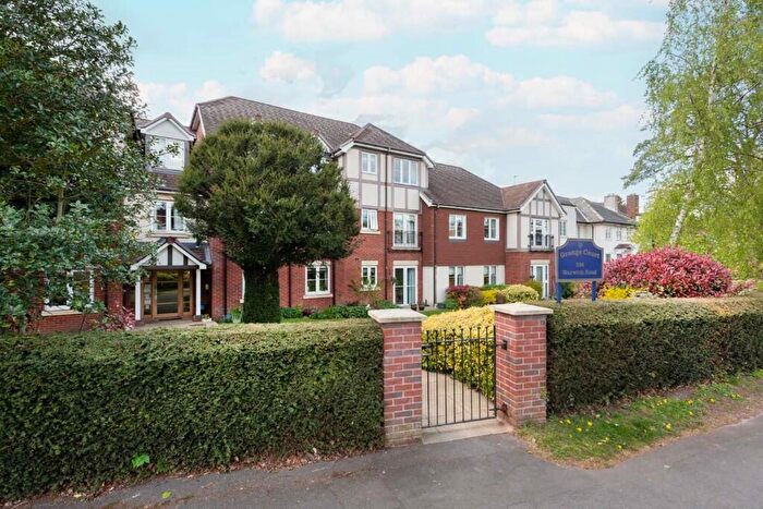 2 Bedroom Flat For Sale In Grange Court, Warwick Road, Solihull, West Midlands, B92