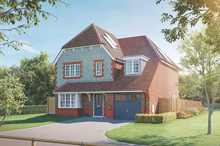 4 Bedroom Detached House For Sale In Woodside View, Bishops Green, RG20