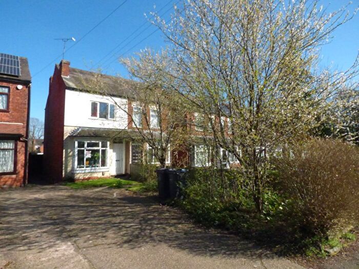 2 Bedroom Semi Detached House For Sale In Umberslade Road, Birmingham, B29