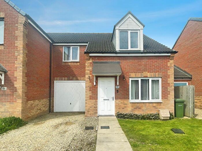 3 Bedroom Semi-Detached House For Sale In Malvins Road, Blyth, NE24