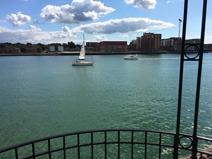 2 Bedroom Apartment To Rent In Andes Close, Ocean Village, Southampton, SO14