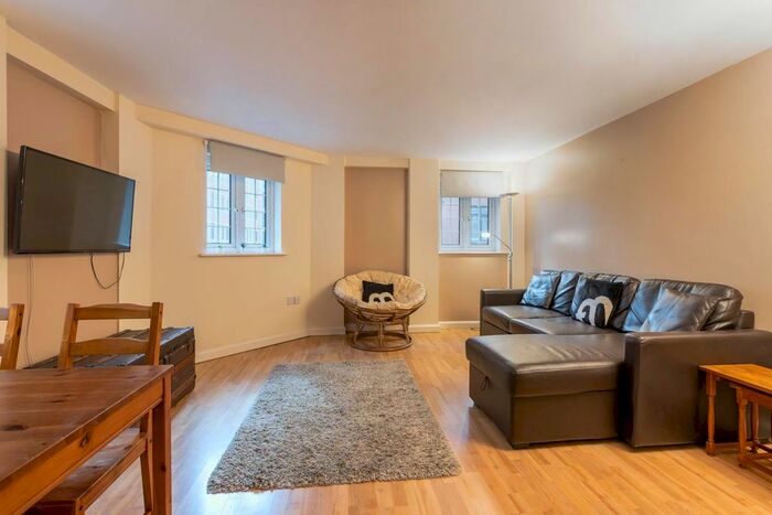 2 Bedroom Flat To Rent In Cornwall Street, Birmingham, B3