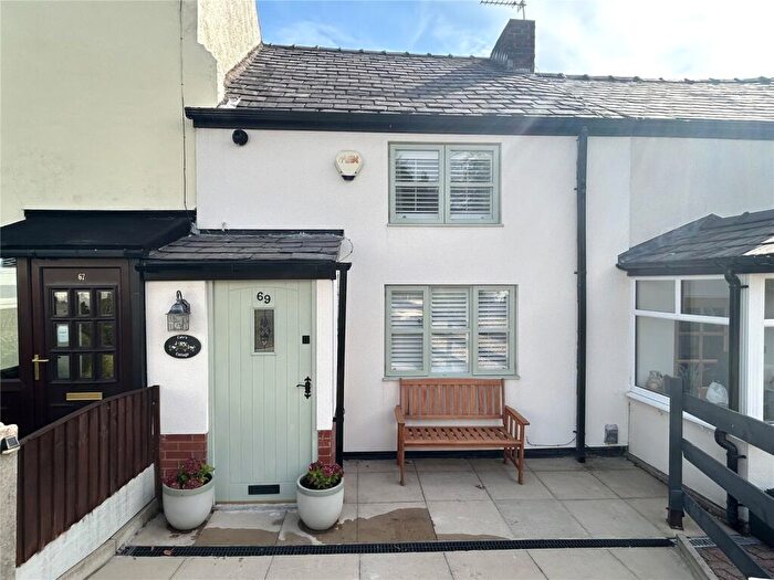 2 Bedroom Cottage For Sale In St. Johns Road, Lostock, Bolton, BL6
