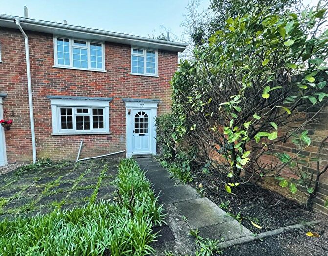 3 Bedroom End Of Terrace House For Sale In Batterdale, Hatfield, AL9