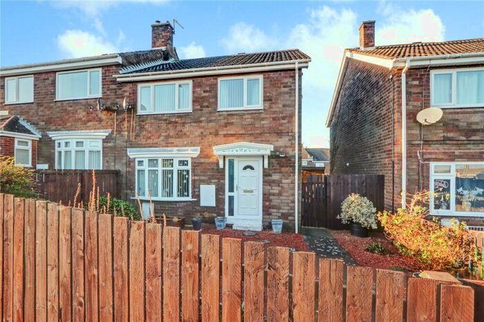 3 Bedroom Semi-Detached House For Sale In Coalbank Square, Hetton-le-Hole, Houghton Le Spring, Tyne And Wear, DH5