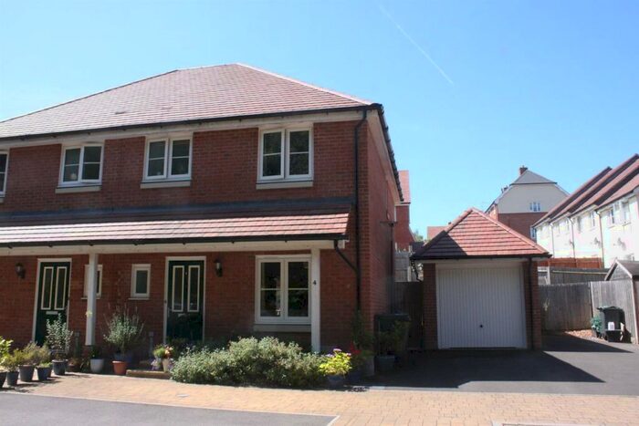 3 Bedroom Semi-Detached House To Rent In Beaker Way, Salisbury, SP2