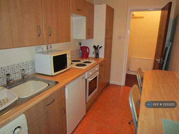 Studio To Rent In Holmlea Road, Glasgow, G44